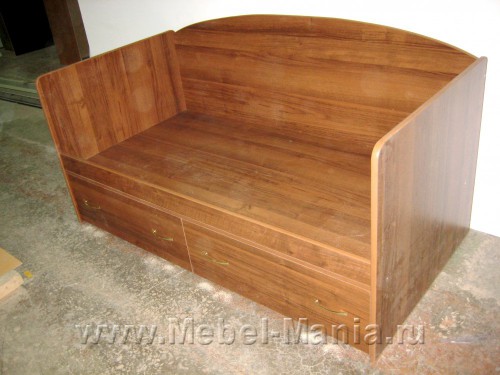 Кровать детская